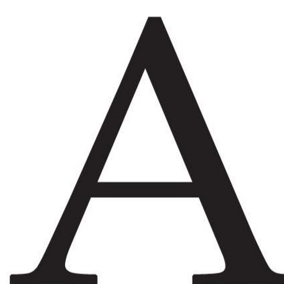 Meet your Posher, Emily - Picture 1 of 1